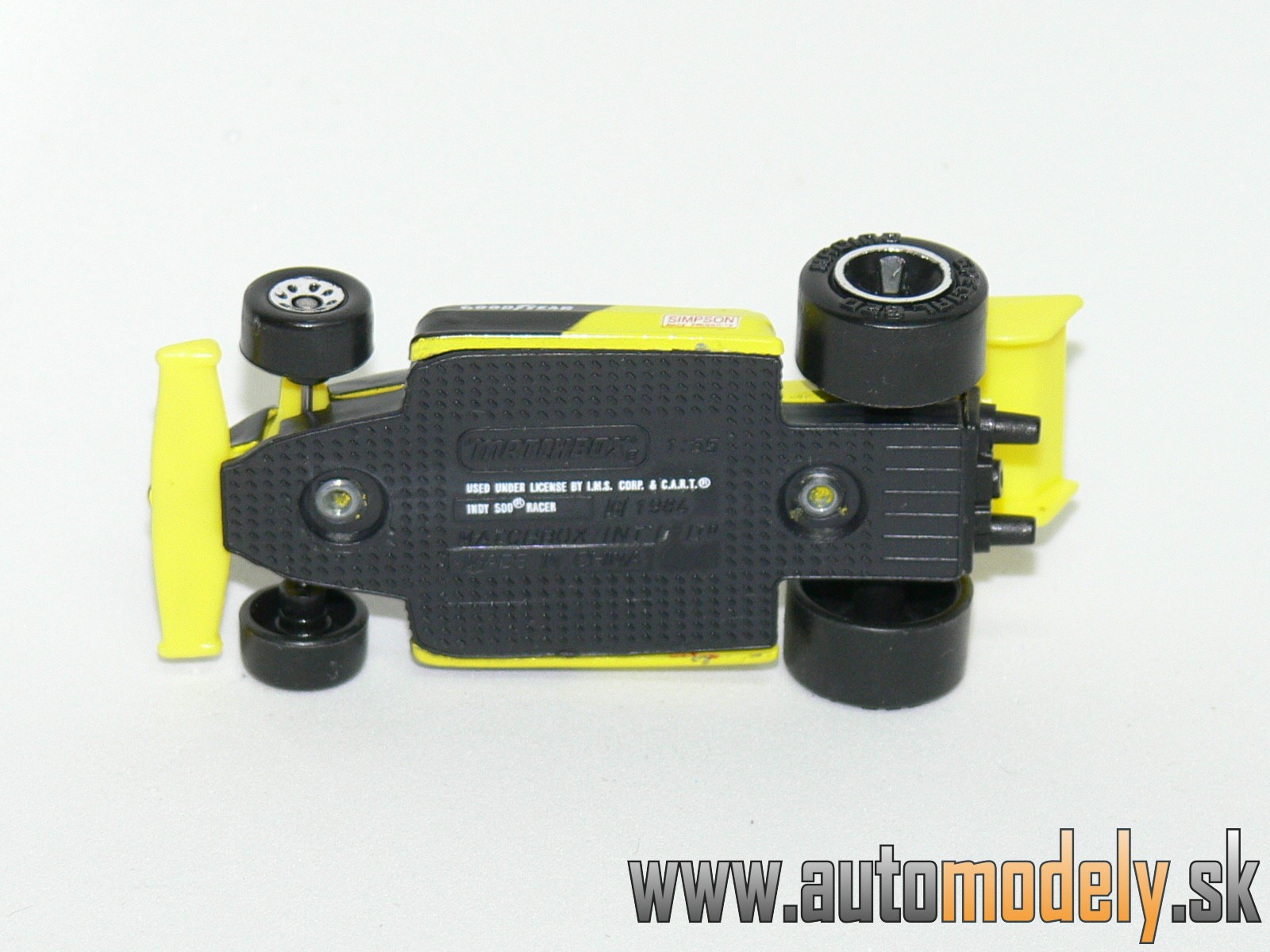 Matchbox - Indy 500 Racer No.11 Good Year - 1:55