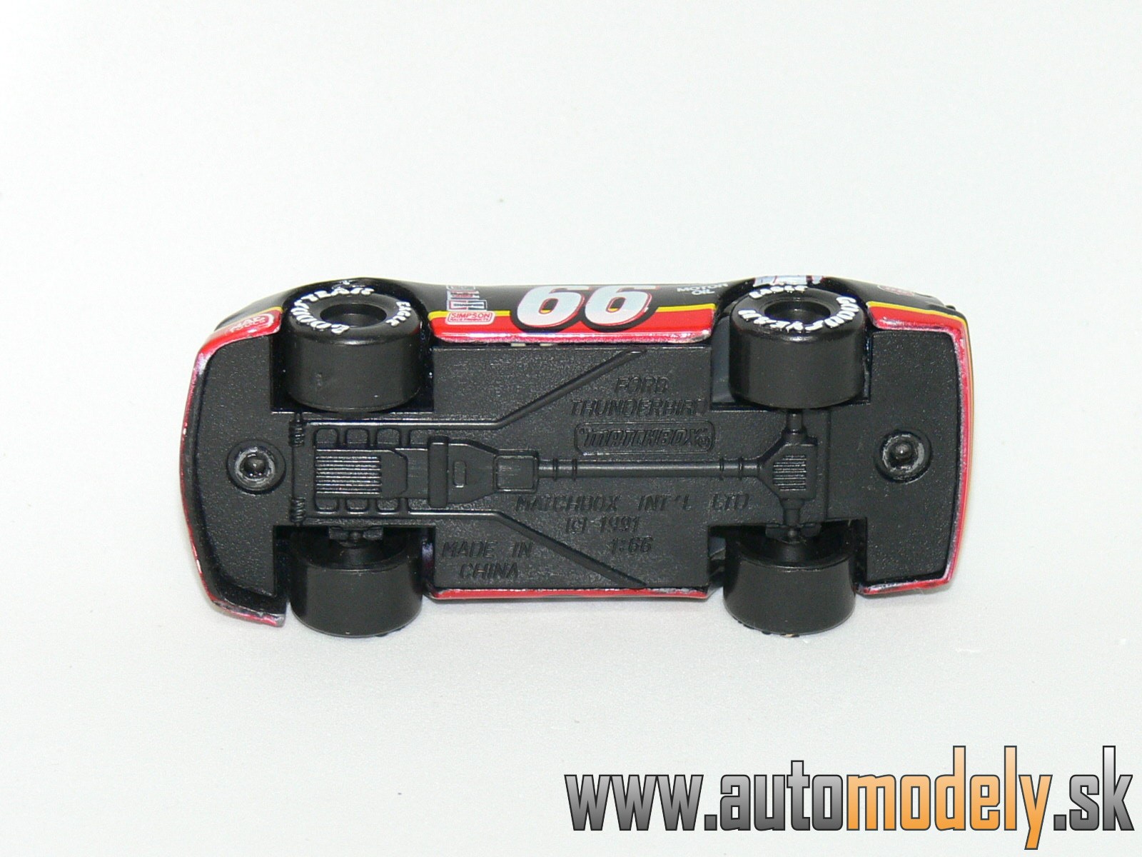 Matchbox - Ford Thunderbird No.66 NASCAR