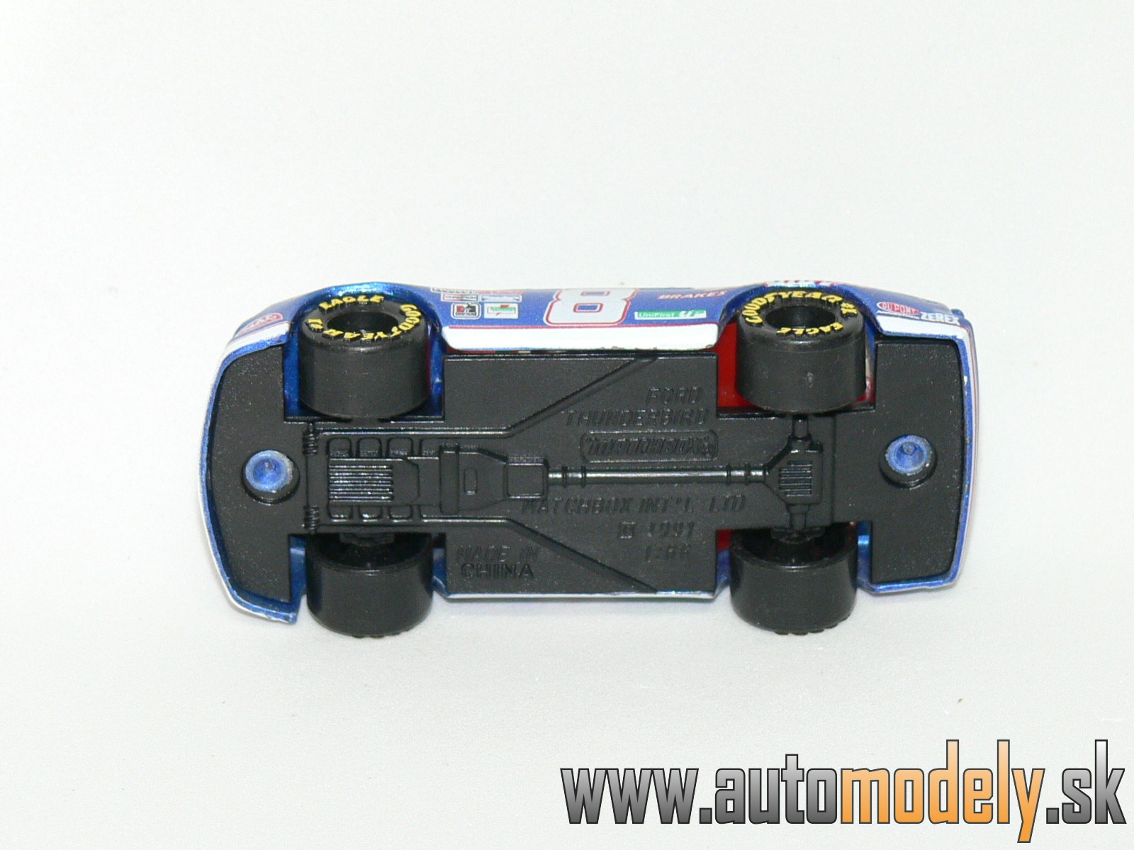Matchbox - Ford Thunderbird No.8 NASCAR