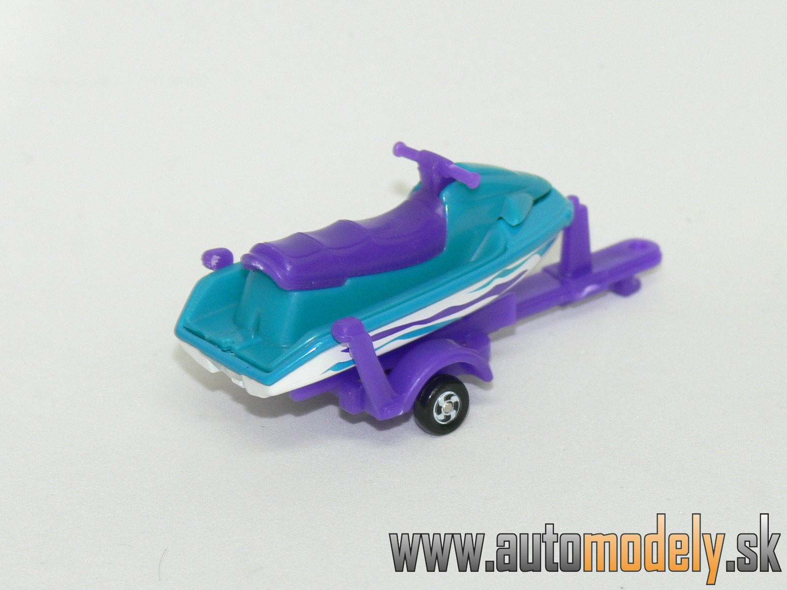 Matchbox - Watercraft with Trailer - 1:64