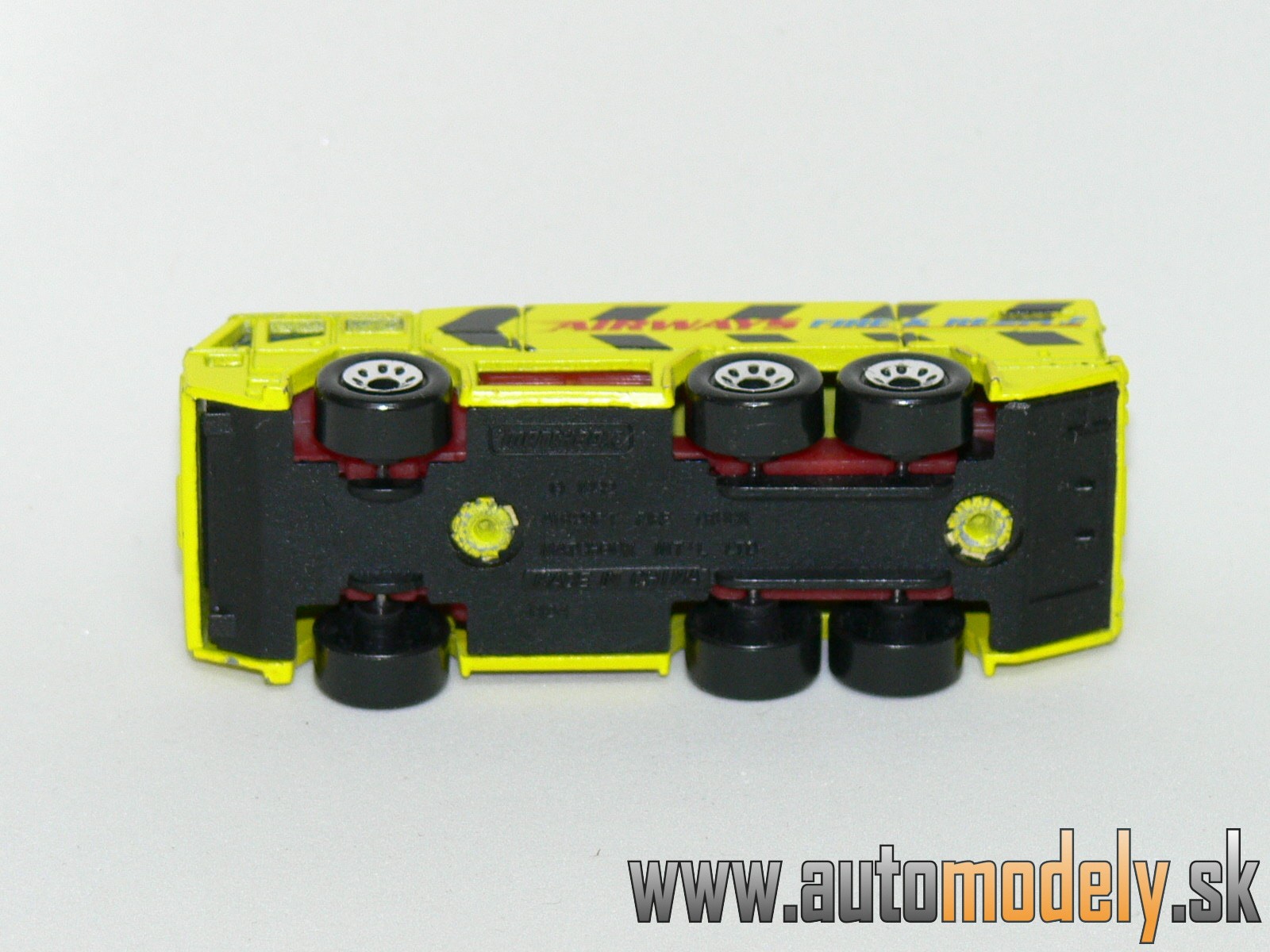 Matchbox - Airport Fire Truck - Airways Fire & Rescue