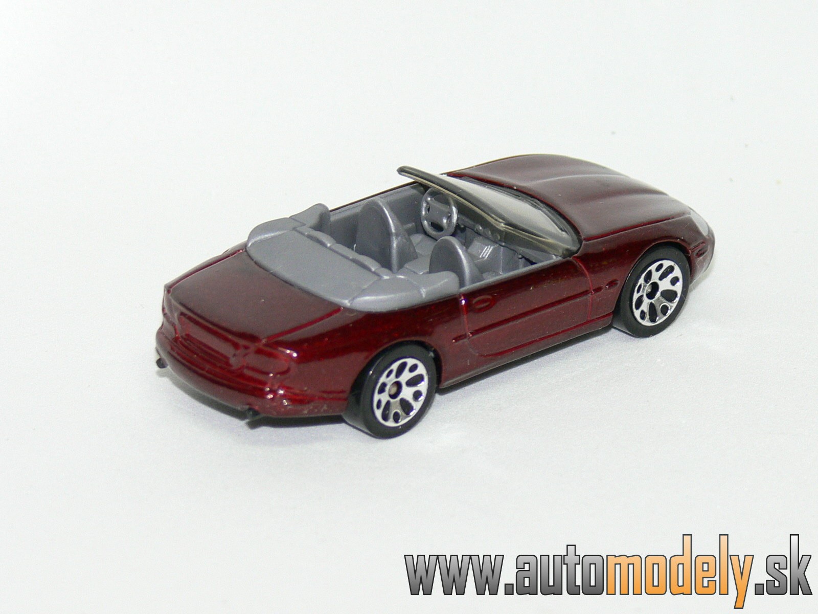 Matchbox - Jaguar XK8 Convertible - 1:62