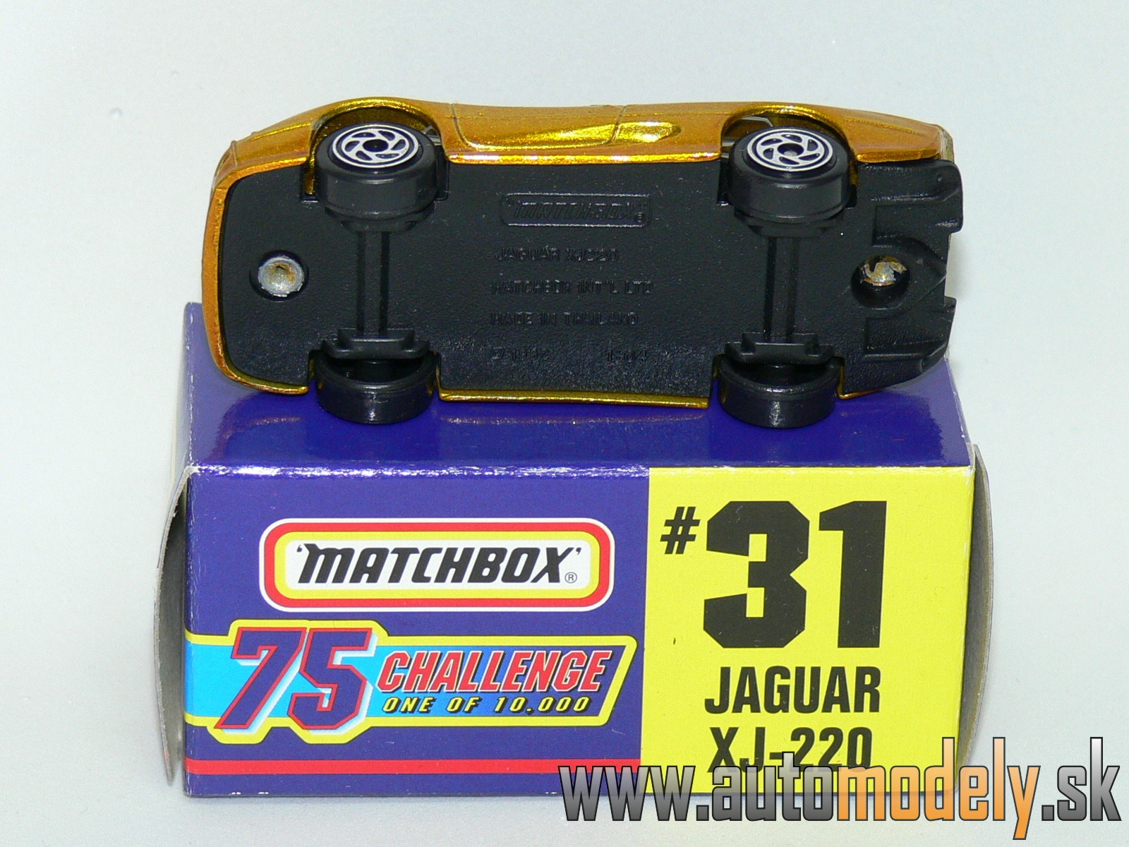 Matchbox No.31 - Jaguar XJ-220 Gold - 1:64