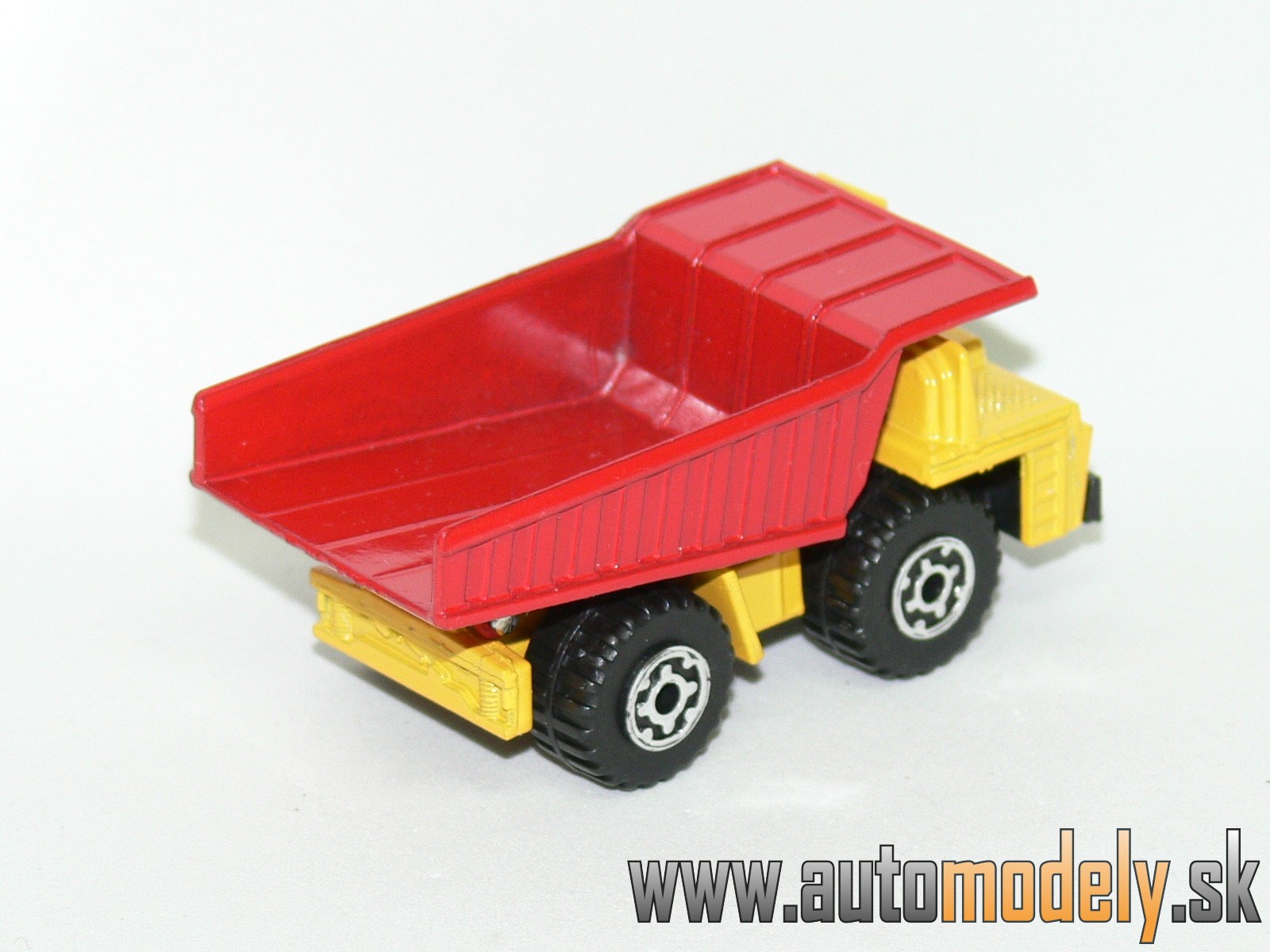 Matchbox - Dump Truck - 1:140