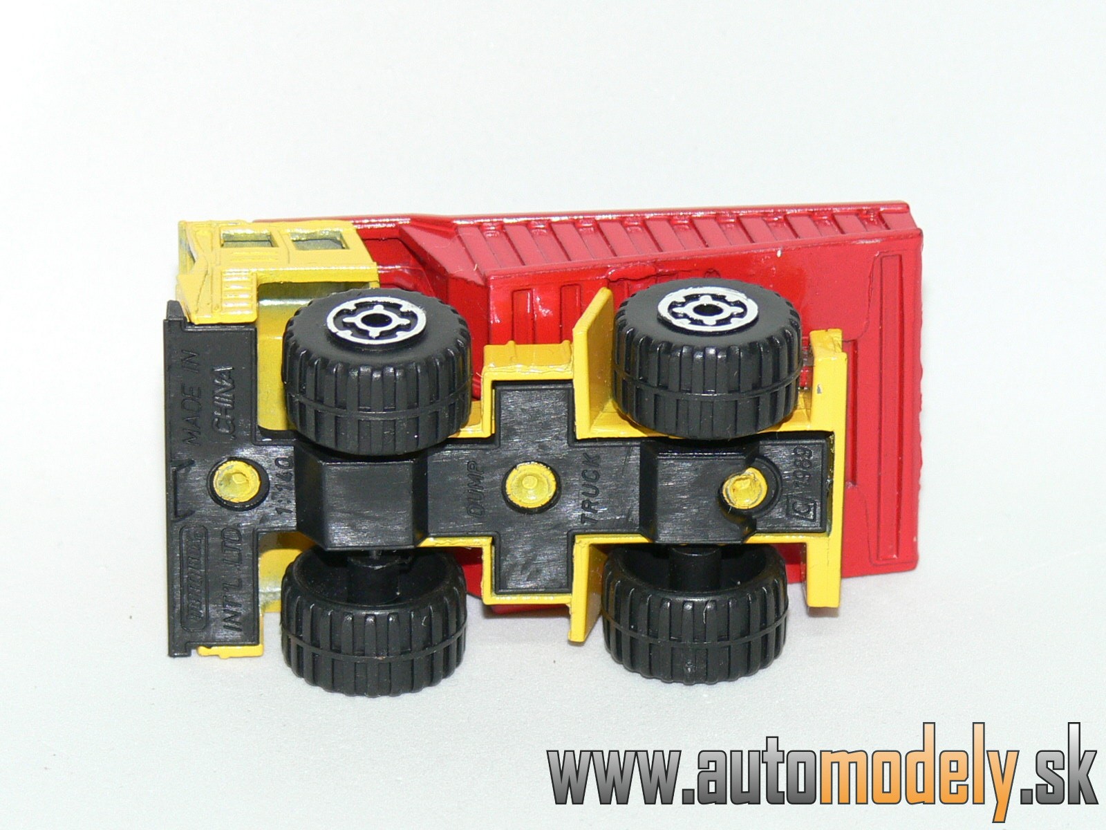 Matchbox - Dump Truck - 1:140