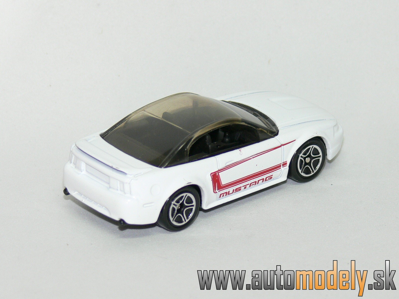 Matchbox - Ford Mustang 1999 - 1:61
