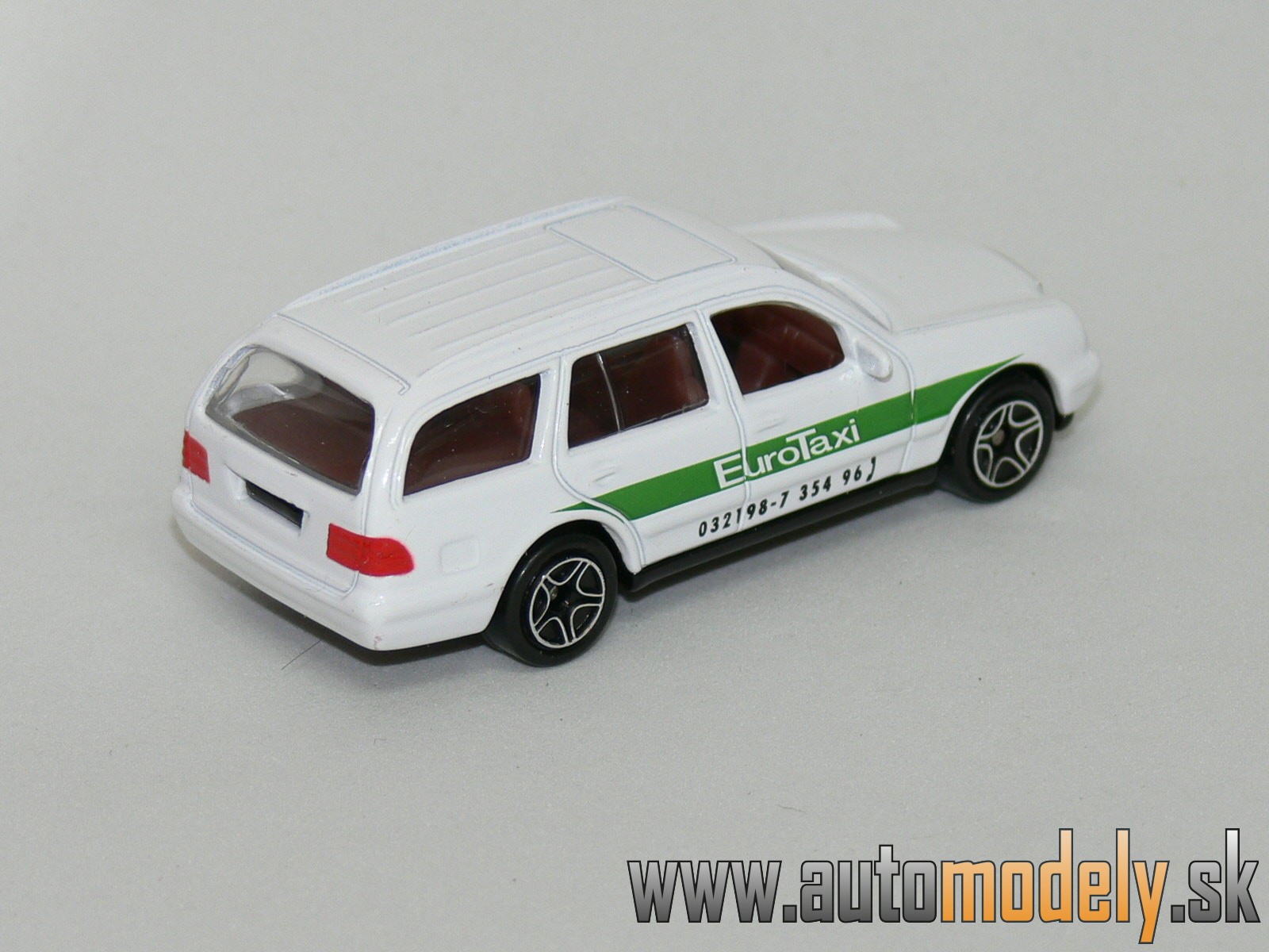 Matchbox - Mercedes-Benz E 430 Wagon - Euro Taxi - 1:62