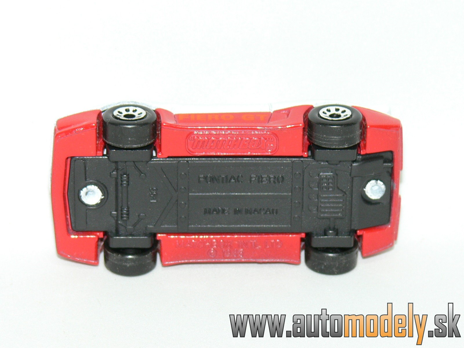Matchbox - Pontiac Fiero - 1:56