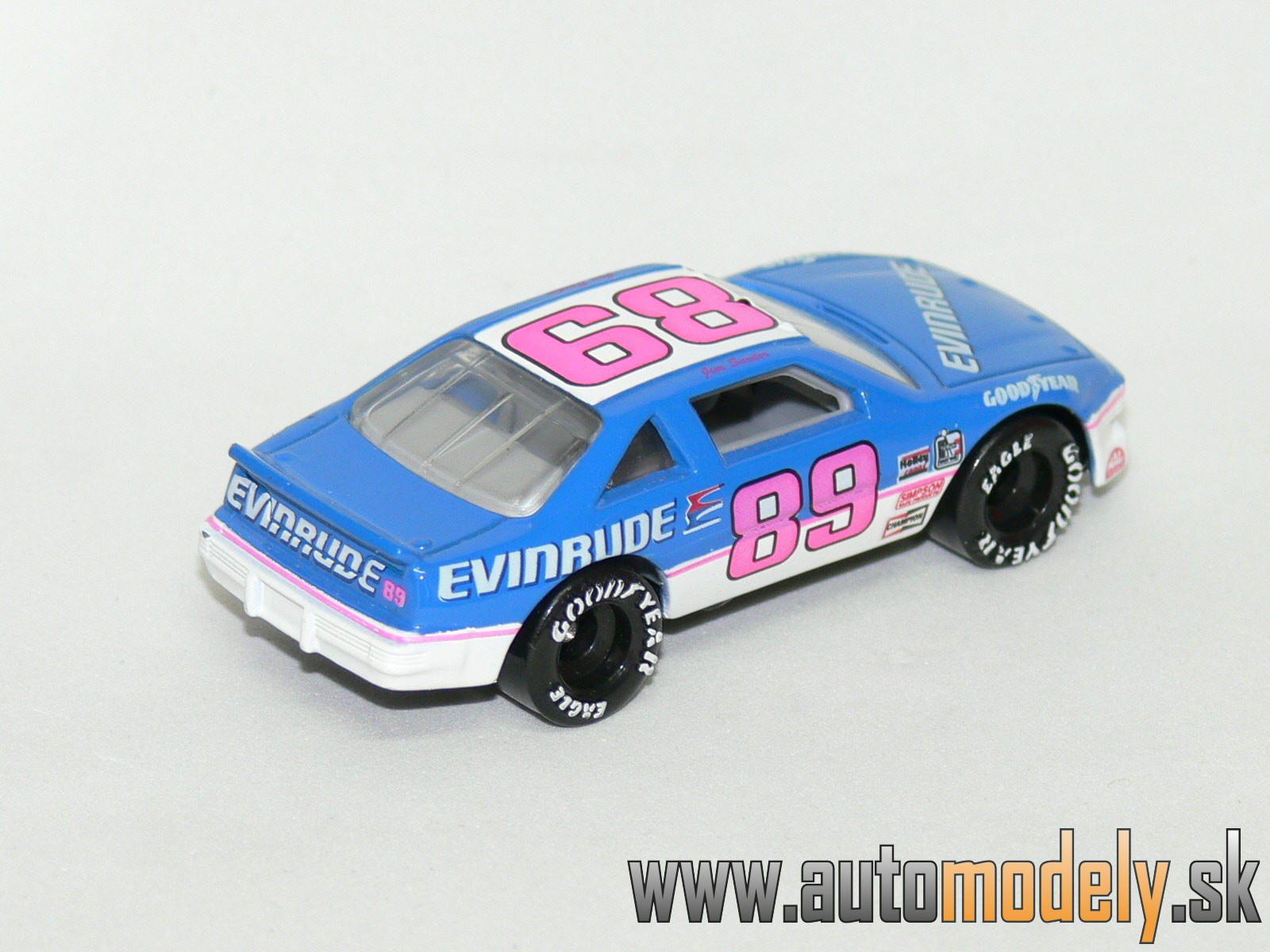 Matchbox - Pontiac Grand Prix No.89 EVINRUDE - 1:66