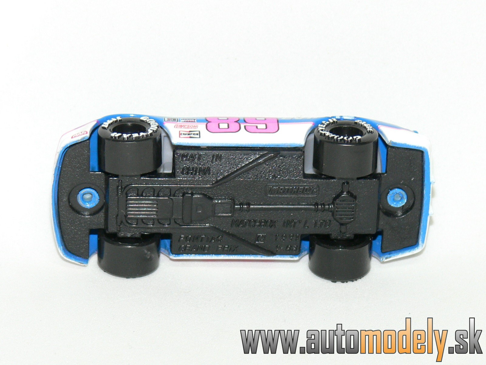Matchbox - Pontiac Grand Prix No.89 EVINRUDE - 1:66