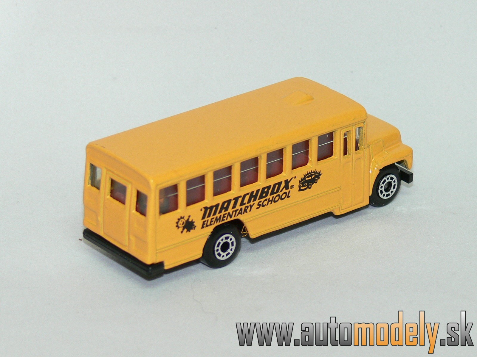 Matchbox - School Bus - Elementary School - 1:95