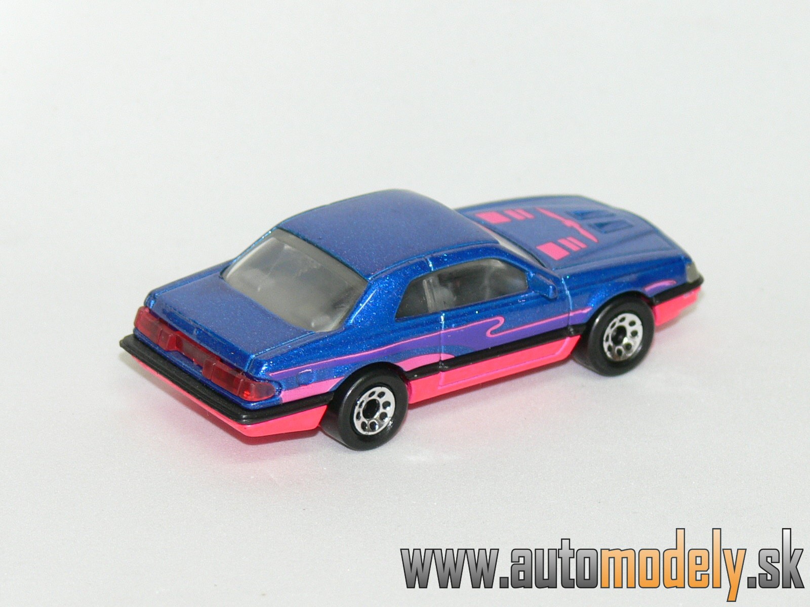 Matchbox - Ford T-Bird Turbo Coupe - 1:67