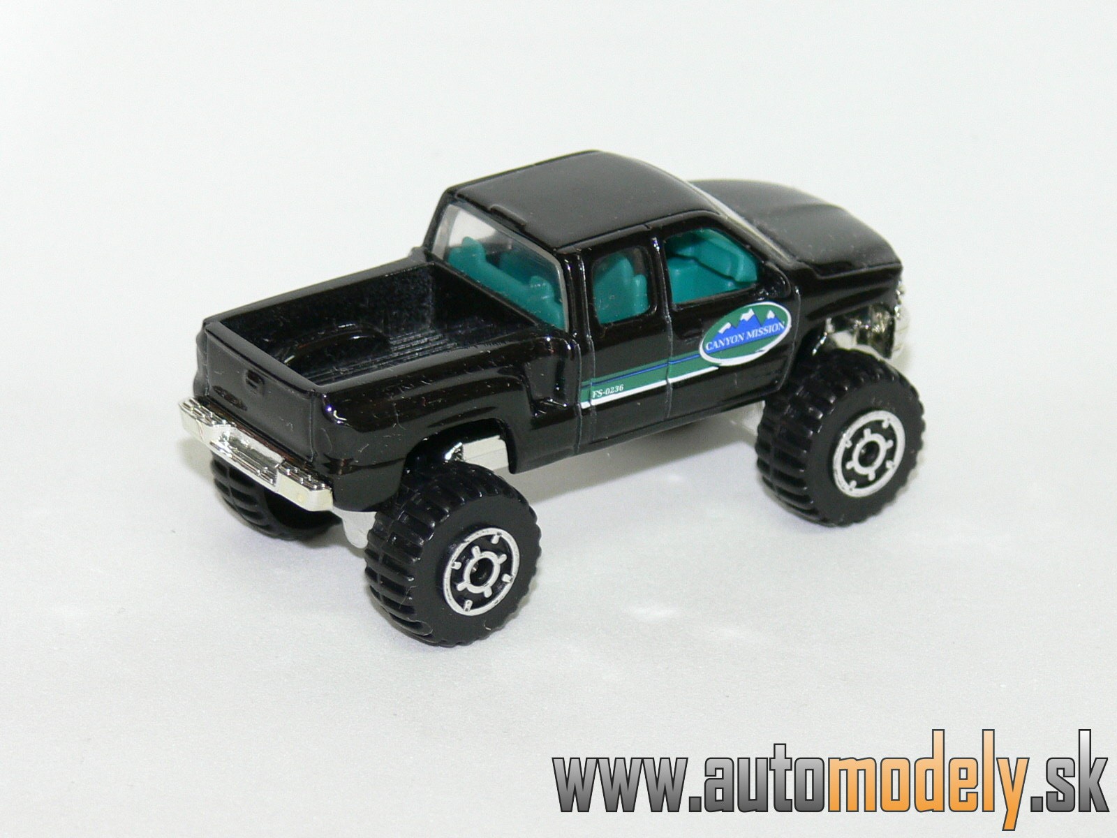 Matchbox - 1999 Chevrolet Silverado 4x4 Black - 1:76