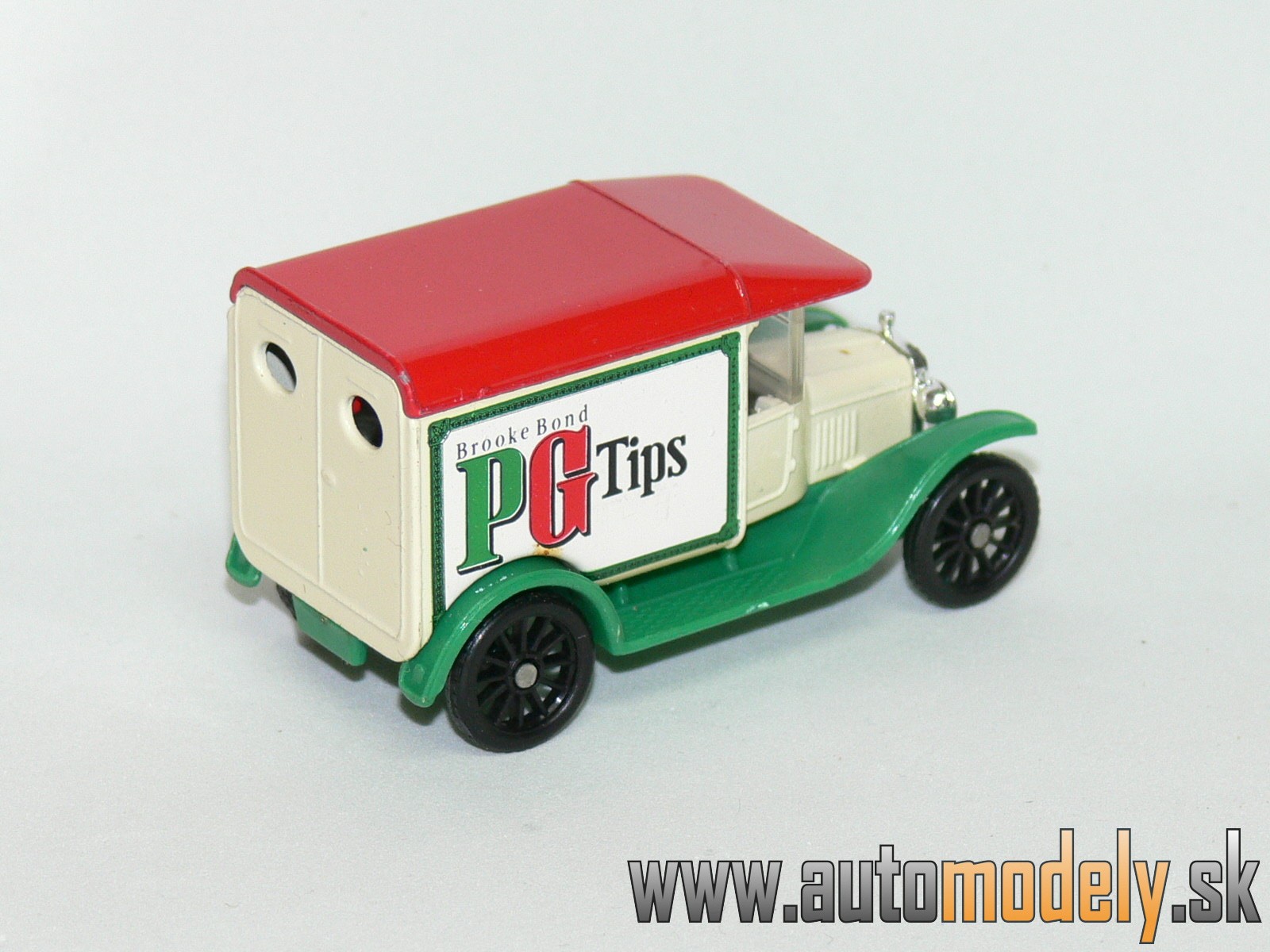 Matchbox - 1921 Model T Ford - Brooke Bond PG Tips - 1:52