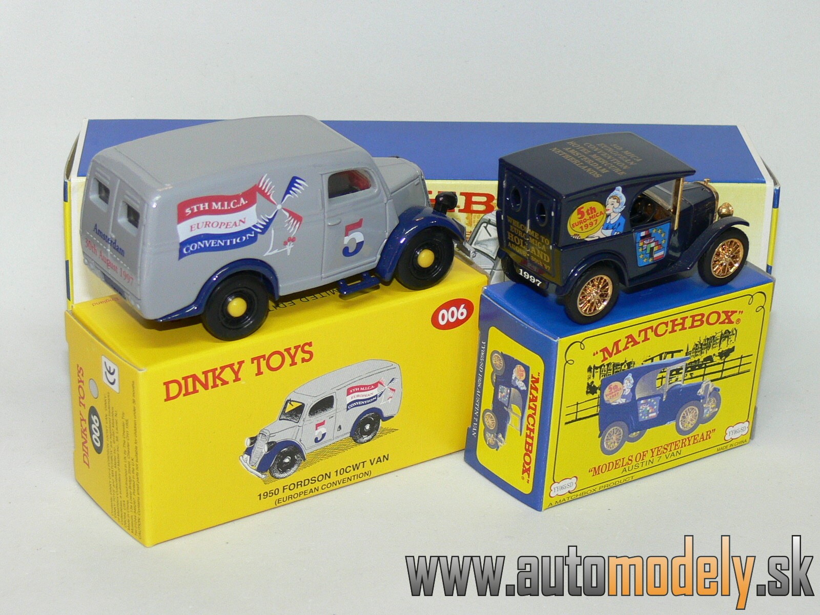Matchbox Yesteryear Major Pack M-4 - Fordson 10CWT & 1959 Austin 7 Van