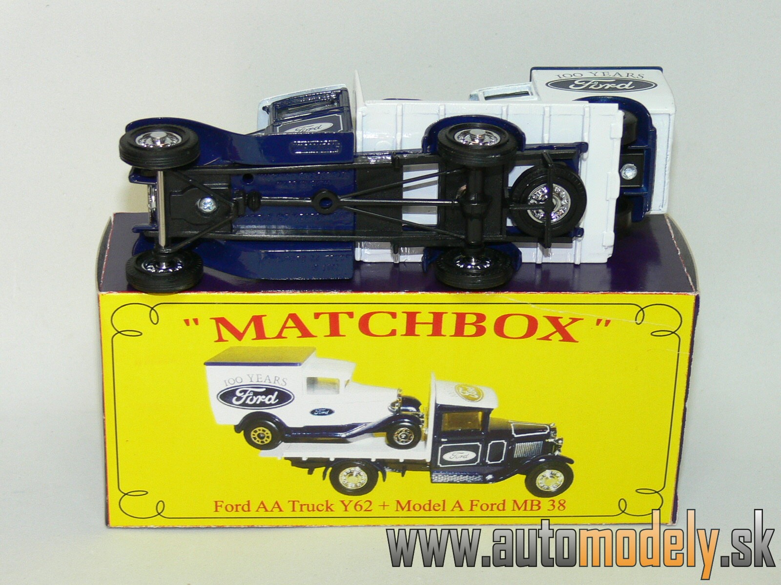 Matchbox Yesteryear Y-62 - Ford AA Truck + Model A Ford MB 38