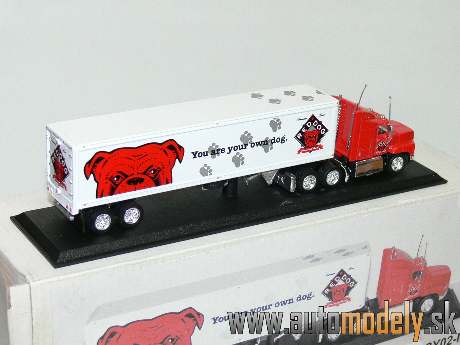 Matchbox CCY-02M - Ford Aeromax Truck