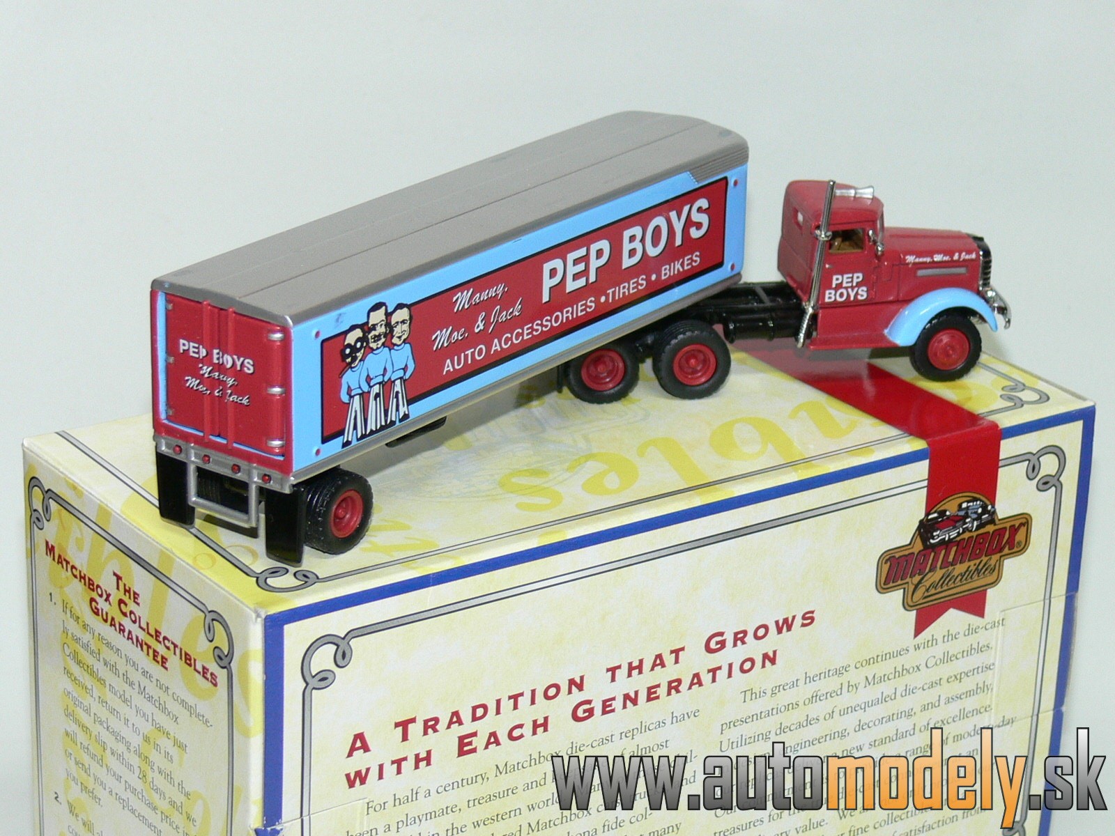 Matchbox DYM35267 - 1939 Peterbilt Tractor Trailer THE PEP BOYS