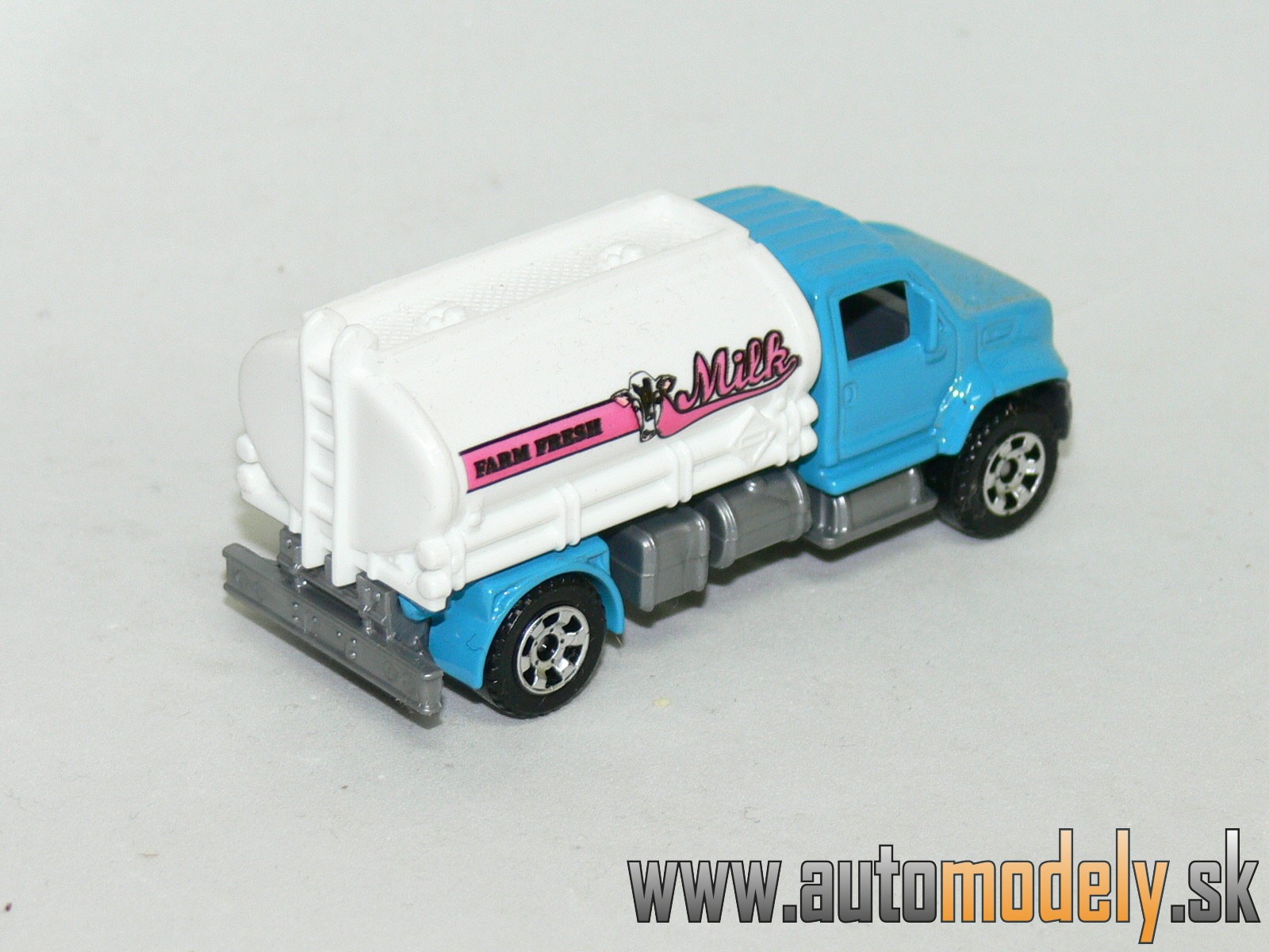 Matchbox - Utility Truck - Farm Fresh Milk