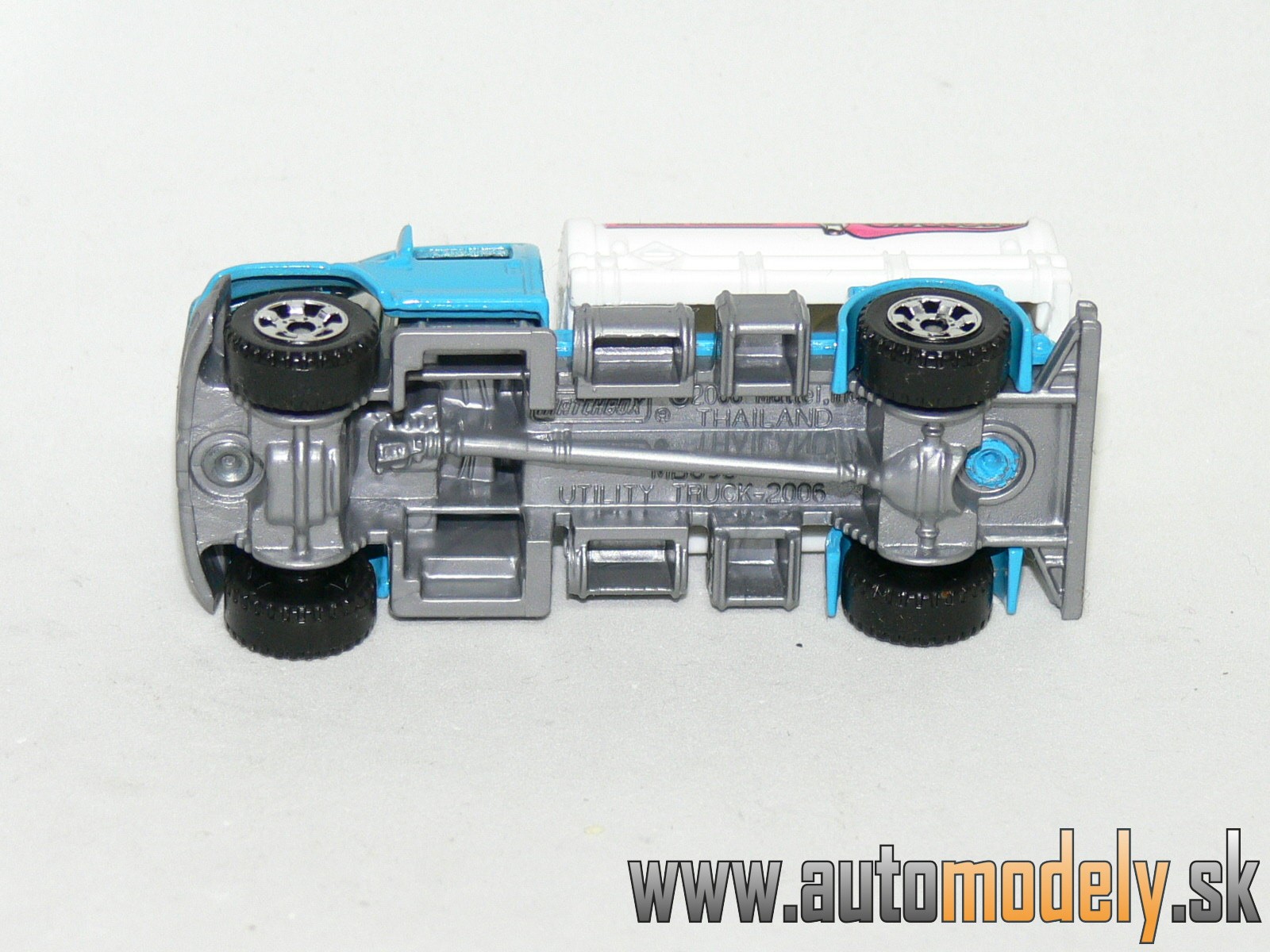 Matchbox - Utility Truck - Farm Fresh Milk