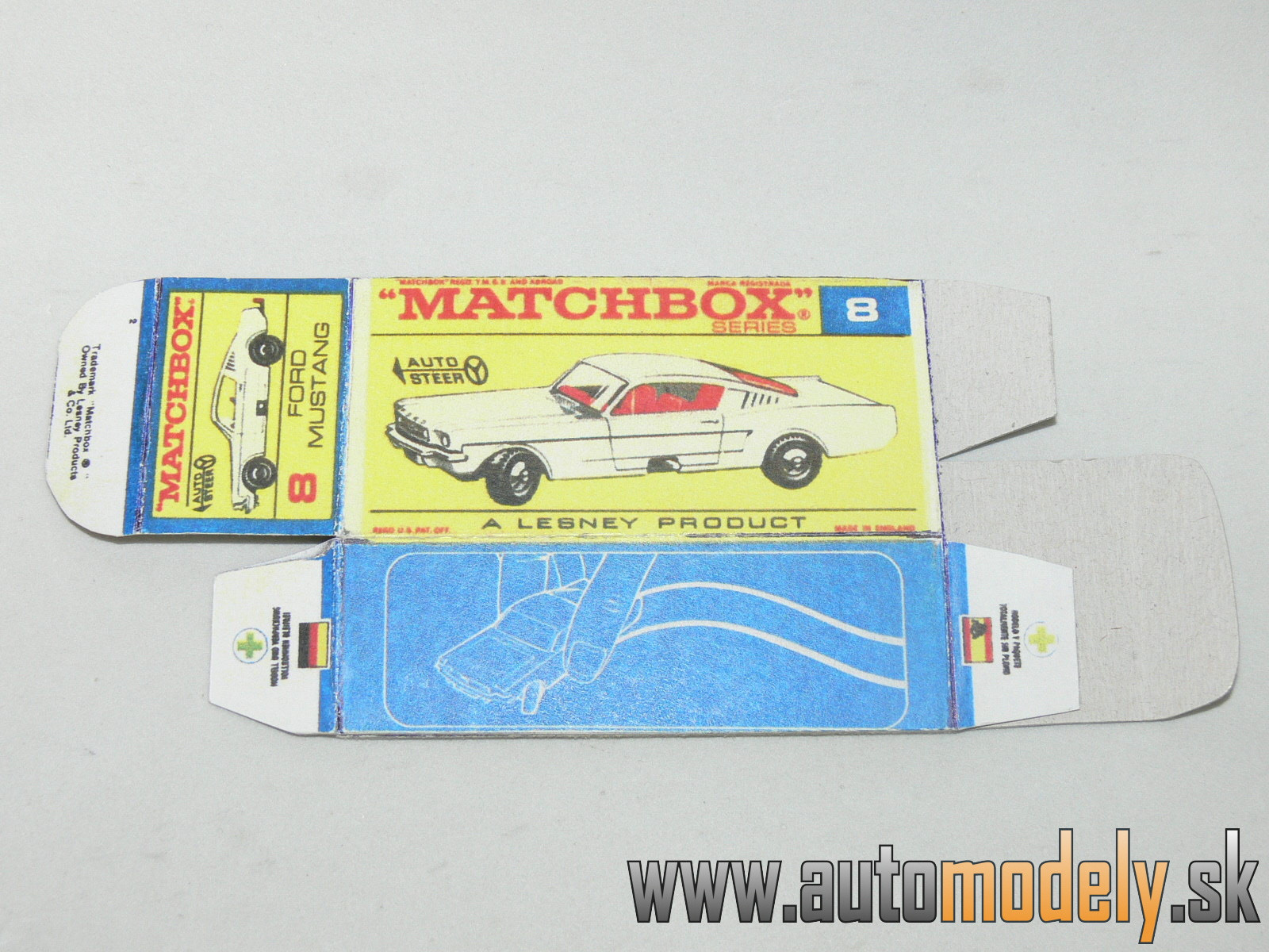 Replika Box - Matchbox Regular Wheels - No.8 Ford Mustang