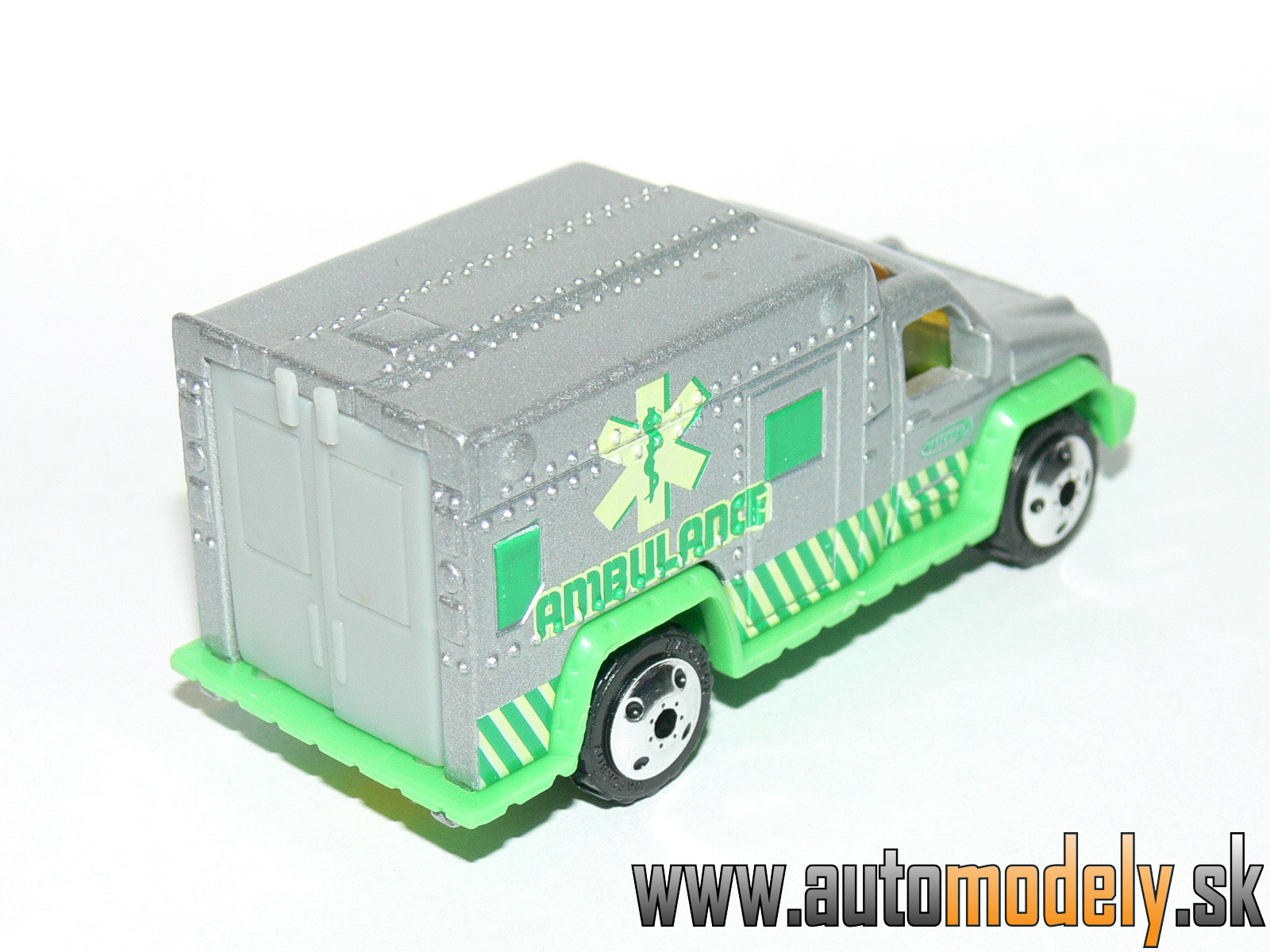 Matchbox - Ambulance - 1:80