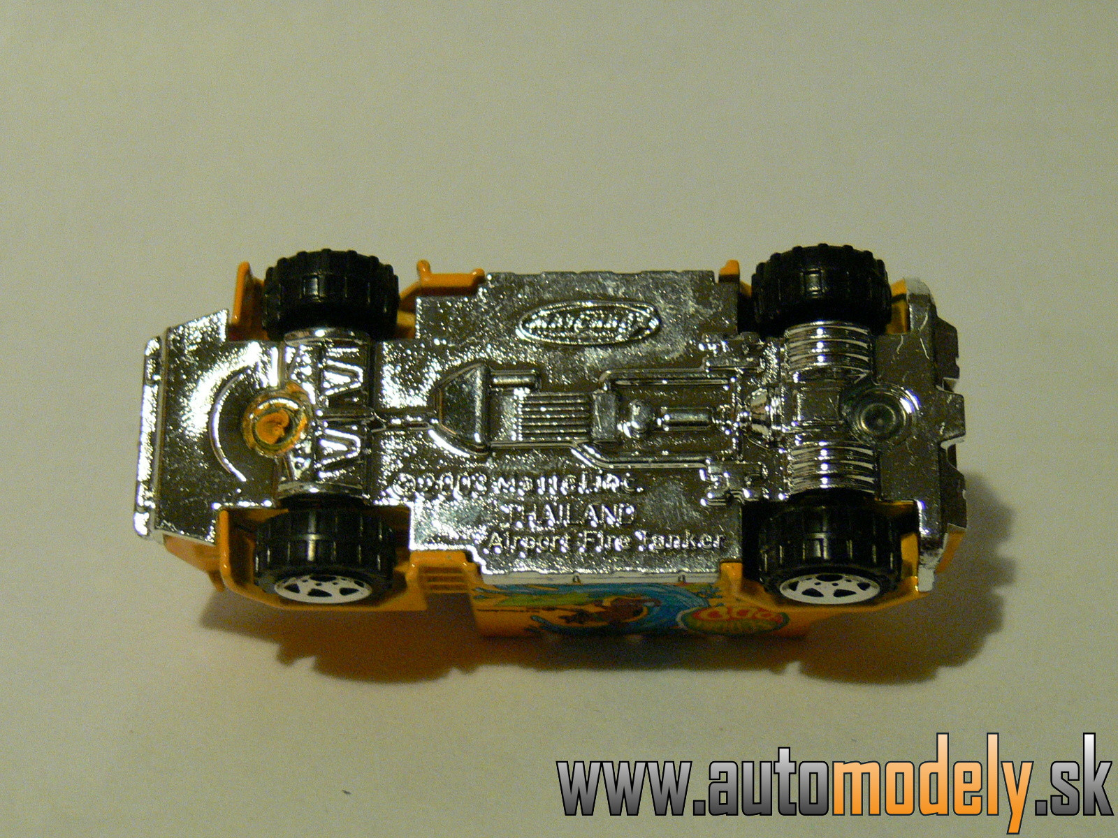 Matchbox - Airport Fire Tanker