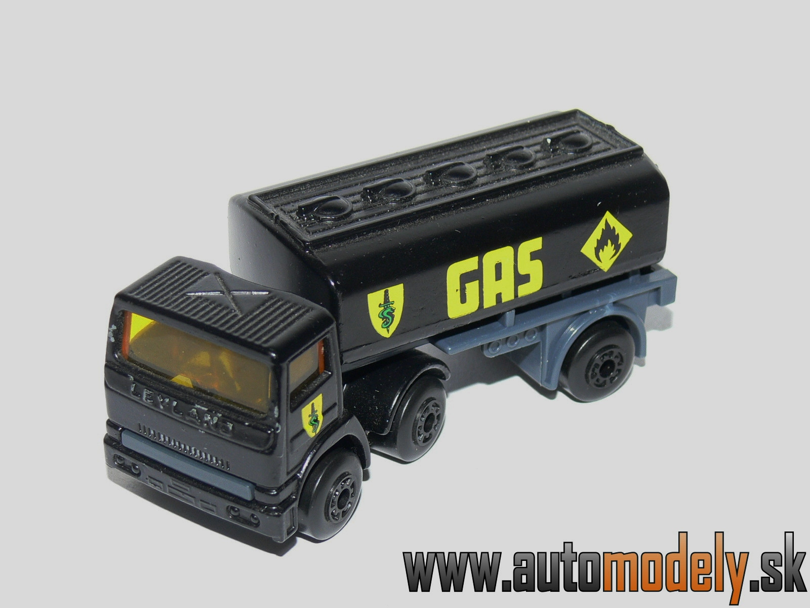 Matchbox - Articulated Tanker