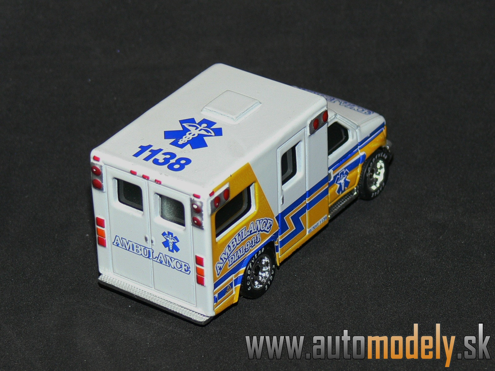 Matchbox - Ambulance - 1:80