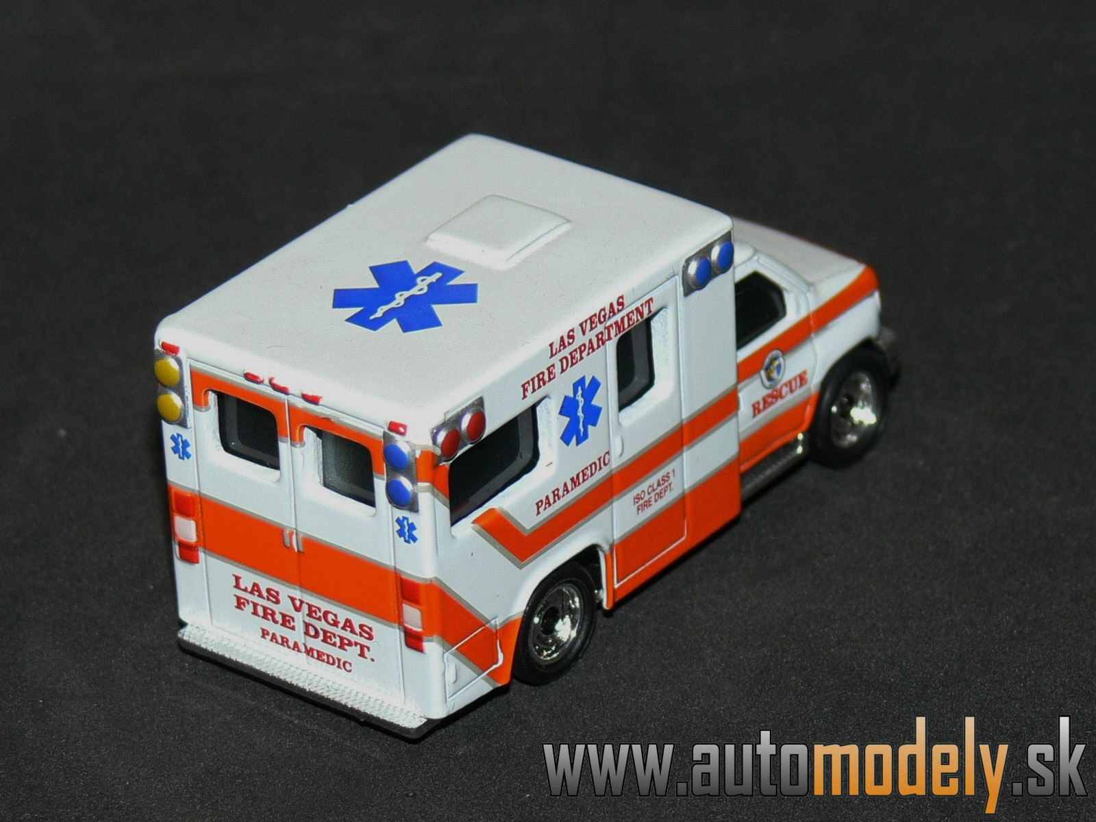 Matchbox - Ambulance - 1:80