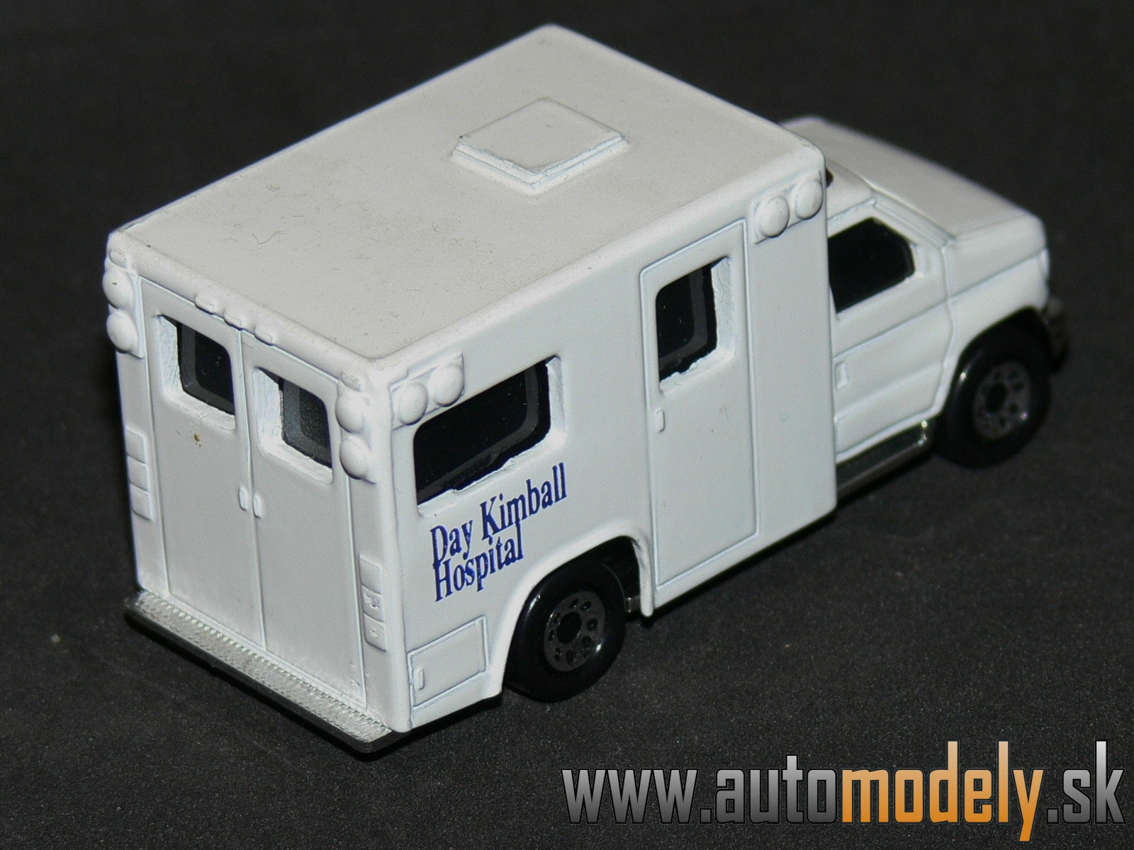 Matchbox - Ambulance - 1:80