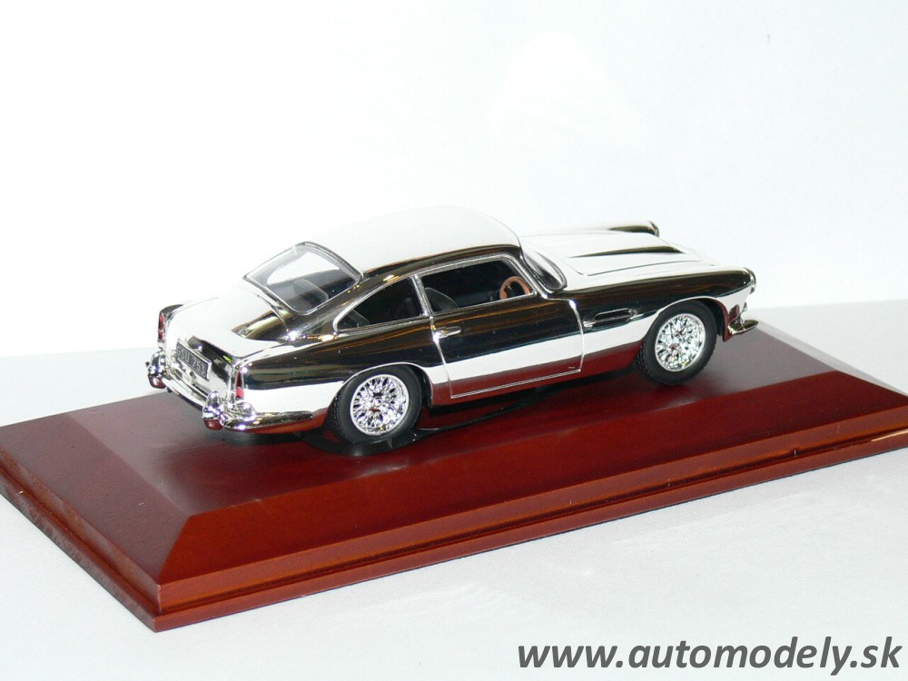 Aston Martin DB4 - 1:43 Silver-Cars Collection