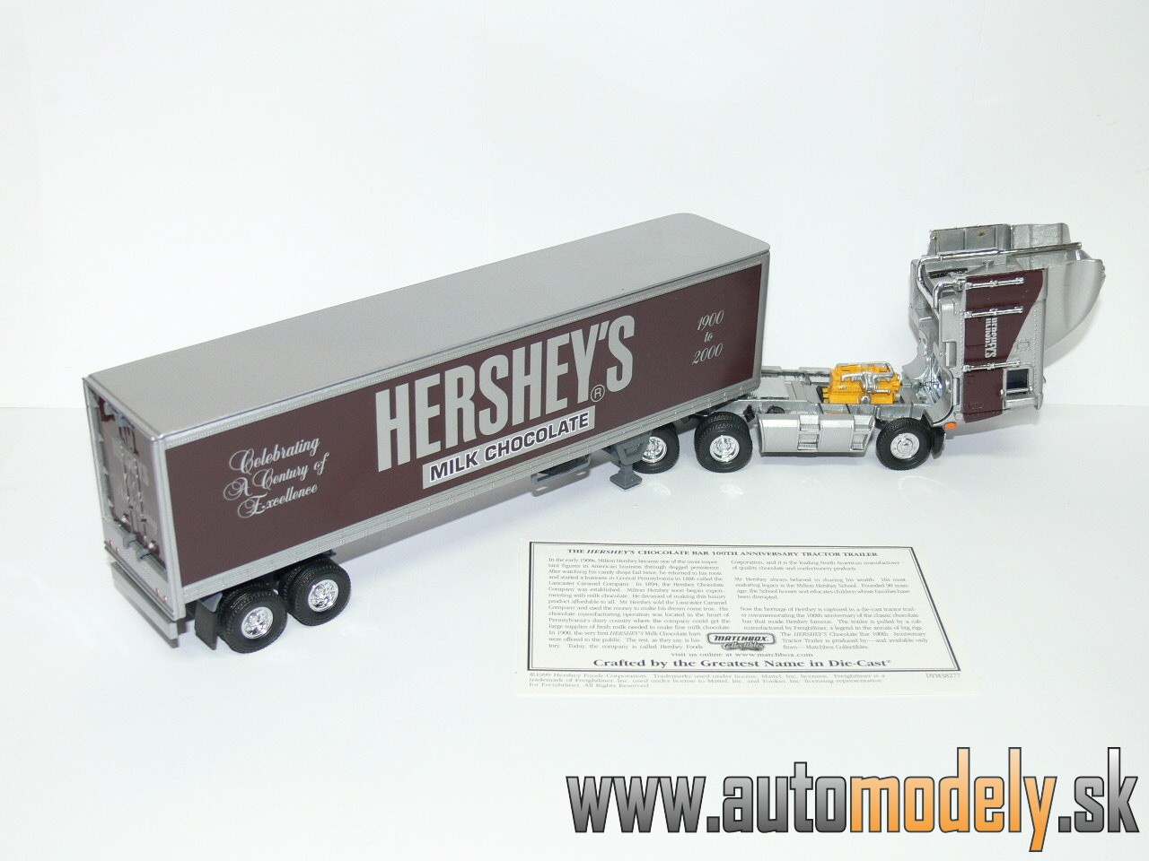 Matchbox DYM 38277 - Freightliner Truck C.D.E. Tractor Trailer. "Hershey's"