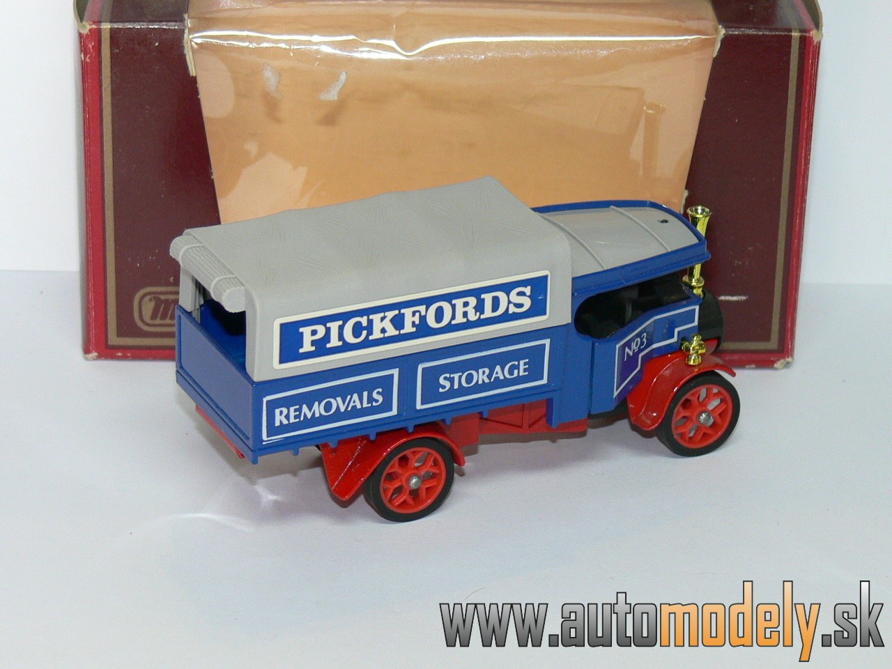 Matchbox Yesteryear Y-27 - 1922 Foden Steam Lorry "PICKFORDS"