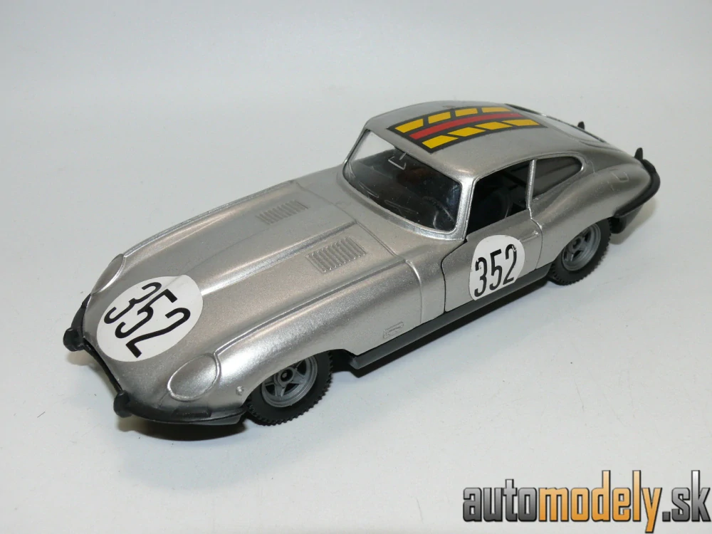 Polistil S02 - Jaguar XK-E 4.2 Litre - 1:25 | 🚗 AUTOMODELY.sk