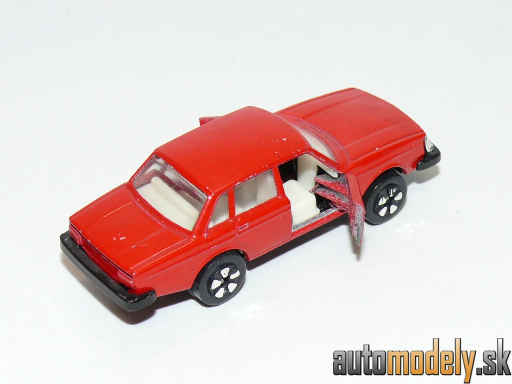 Playart - Volvo 244 DL