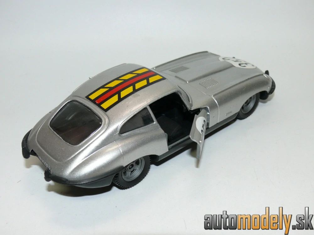 Polistil S02 - Jaguar XK-E 4.2 Litre - 1:25