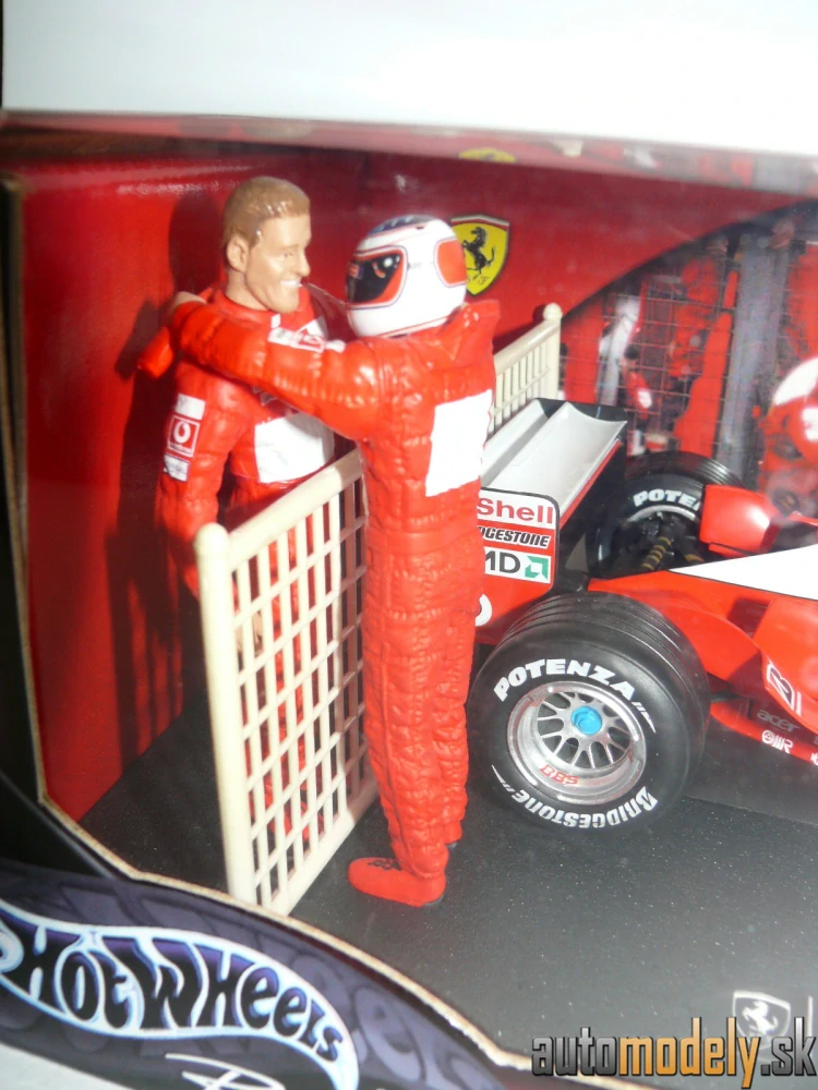 Hot Wheels G3764 - Ferrari F1 2003 World Champion Michael Schumacher - 1:18