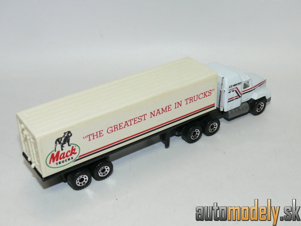 Matchbox CY-27 - Mack CH600 Box Truck - 1:97