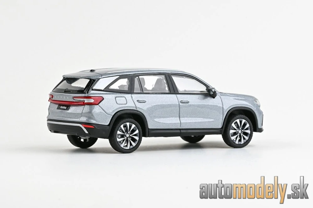 Abrex - Škoda Kodiaq II (2023) Strieborná Smoky Diamond Metalíza - 1:43