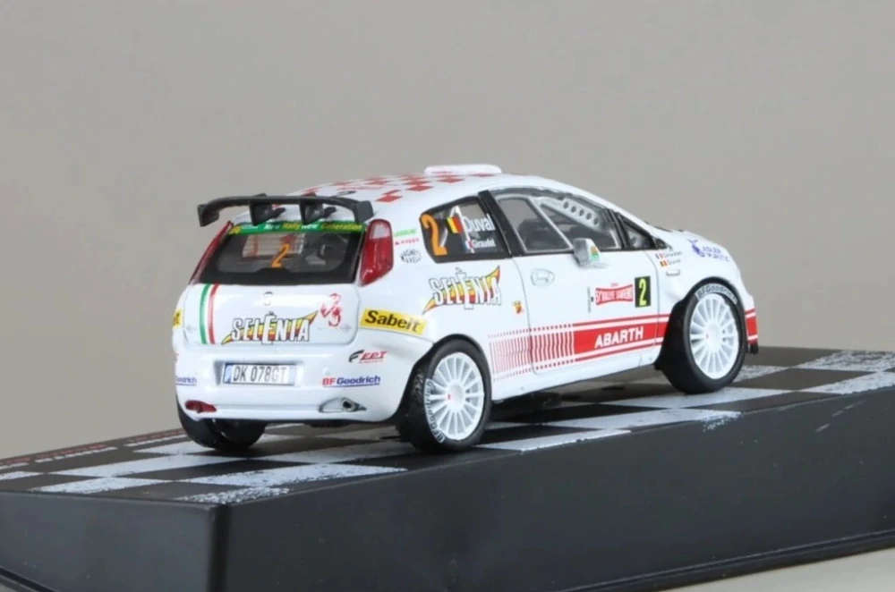 DeAgostini - Abarth Grande Punto S2000 #2 Rallye Sanremo 2009 F. Duval/D. Giraudet - 1:43