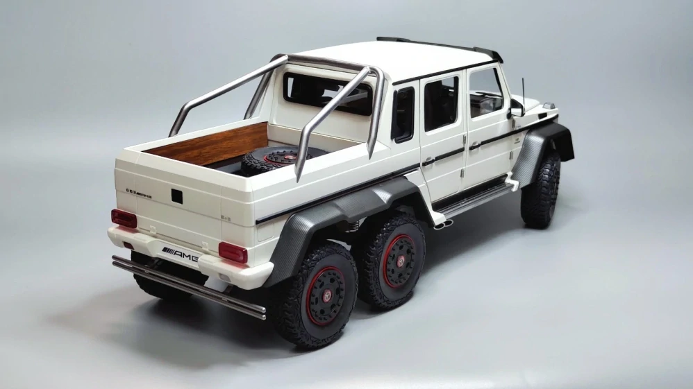 AUTOart 76303 Mercedes Benz G63 Amg 6x6 2013 Matná biela 1:18
