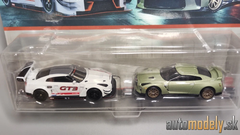 Hot Wheels Premium - Nissan GT-R Nismo GT3 / Nissan GT-R (R35) - 1:64