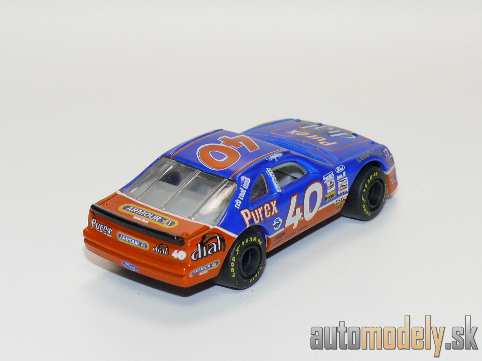 Matchbox - Ford Thunderbird - 1:66