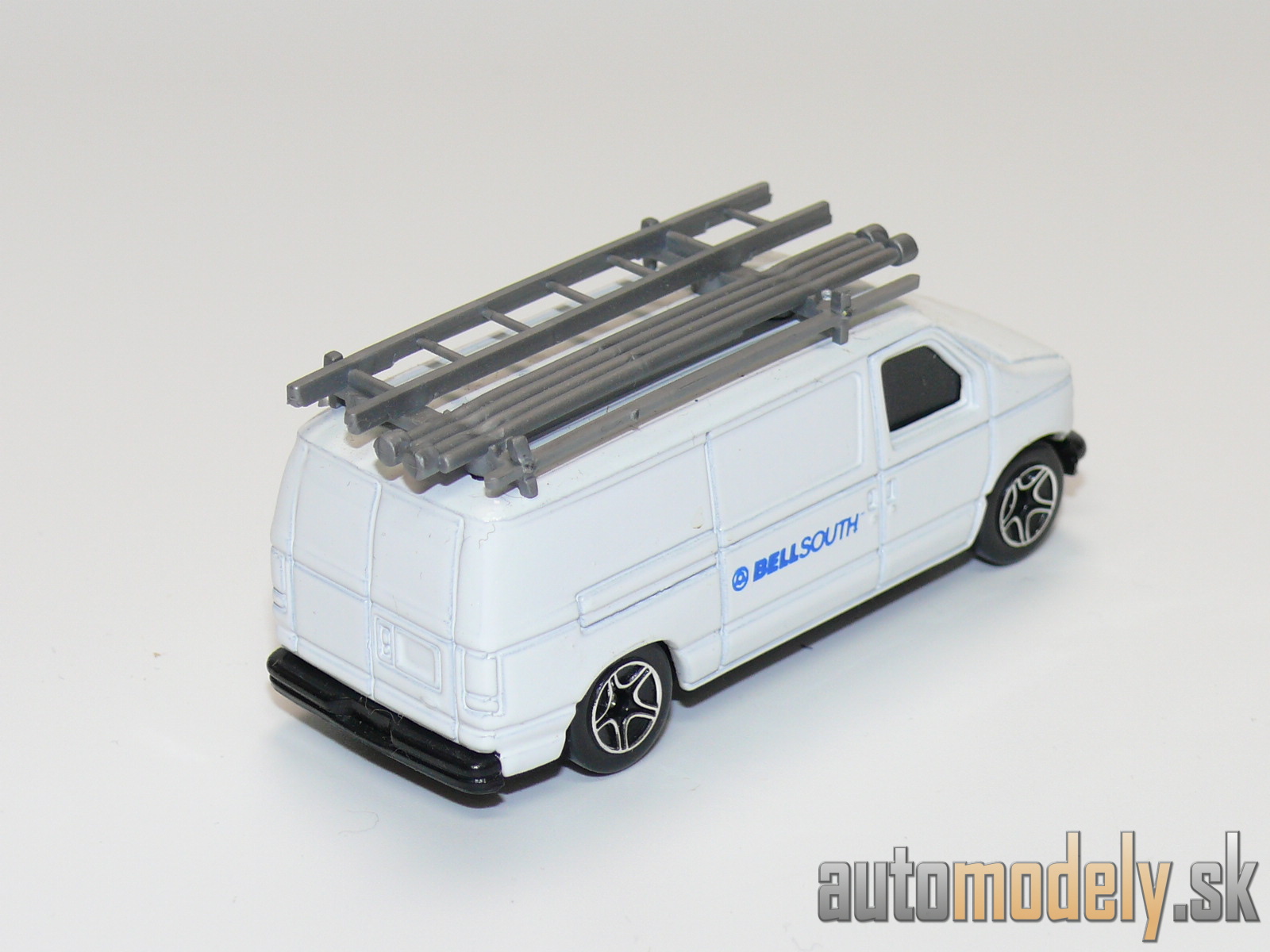 Matchbox - Ford Panel Van - 1:80