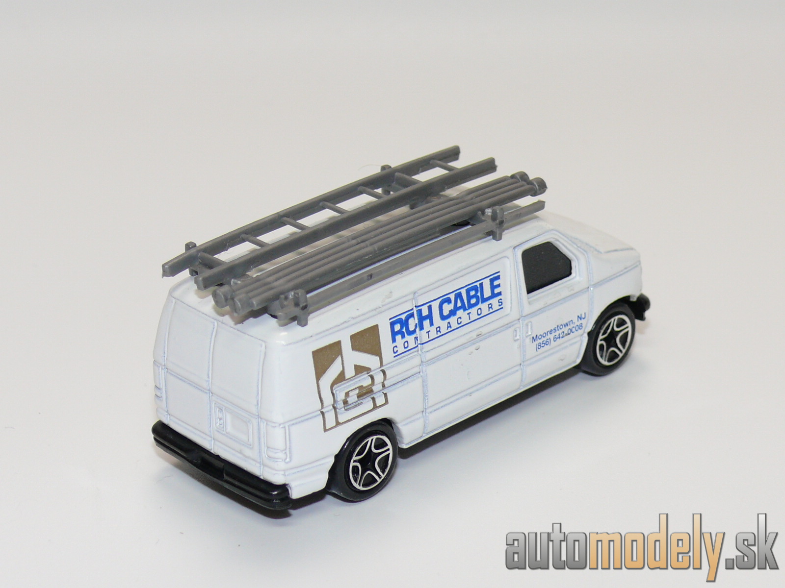 Matchbox - Ford Panel Van - 1:80