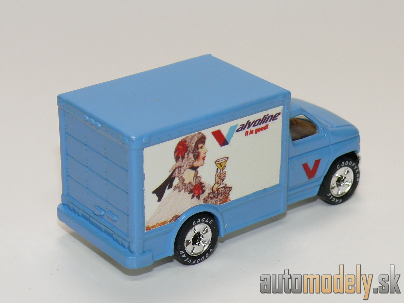 Matchbox - Ford Box Truck - 1:80