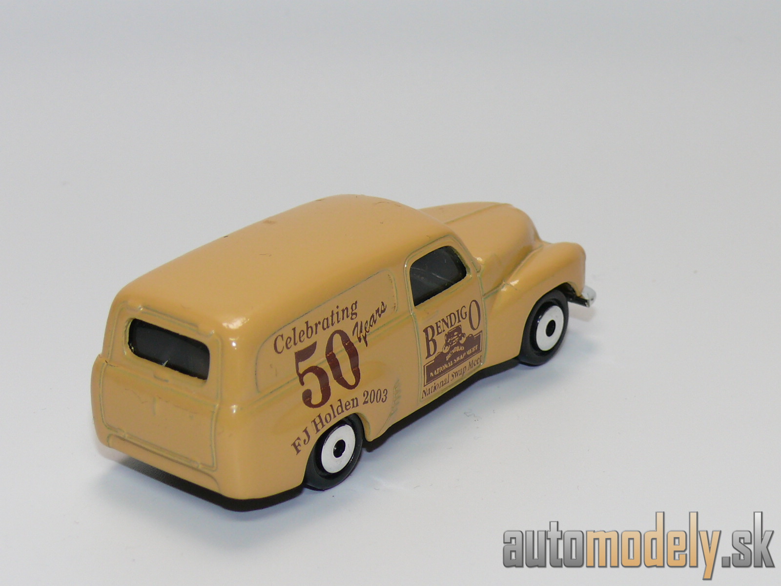 Matchbox - FJ Holden Panel Van - 1:58