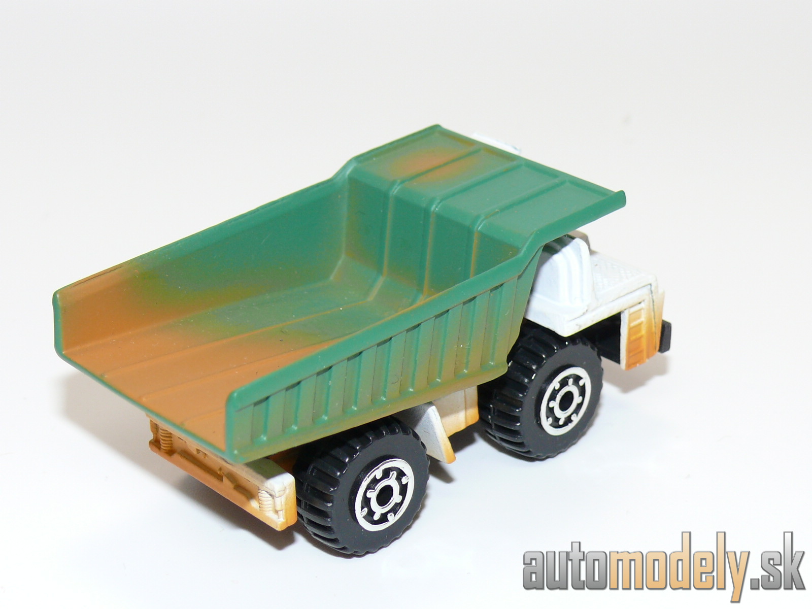 Matchbox - Dump Truck - 1:140