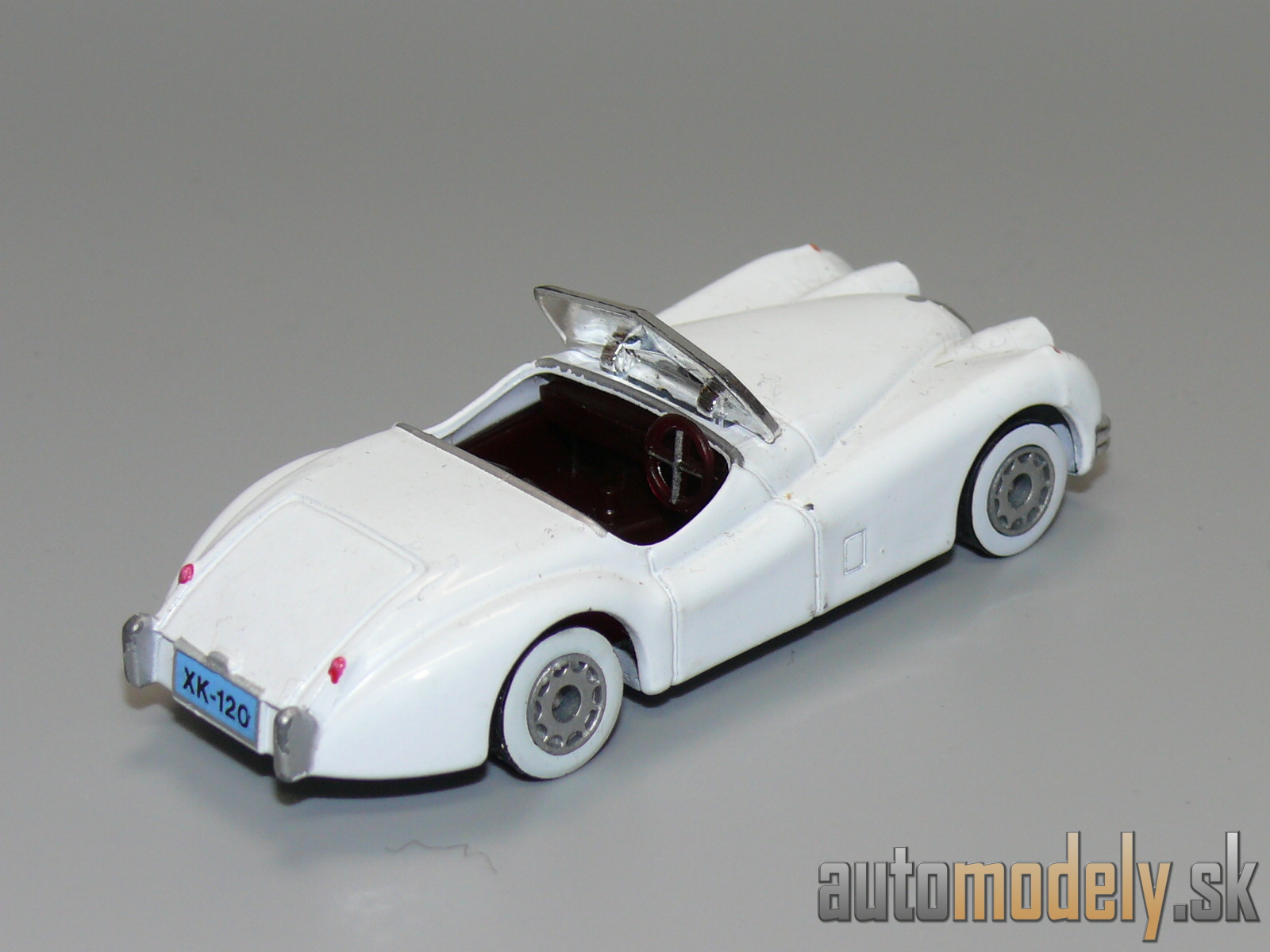 Matchbox - Jaguar XK 120 - 1:57